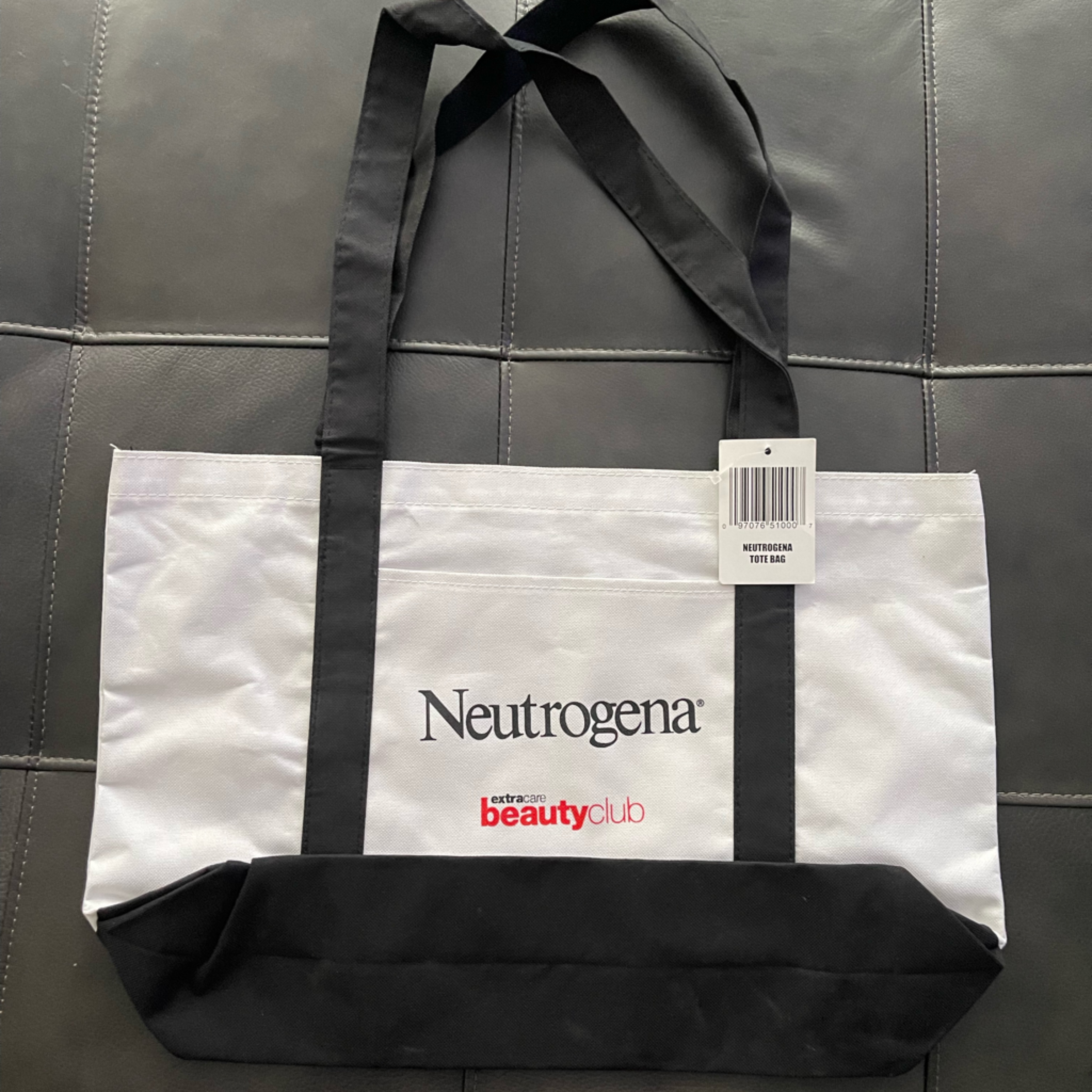 Neutrogena Beauty Club Tote Bag
